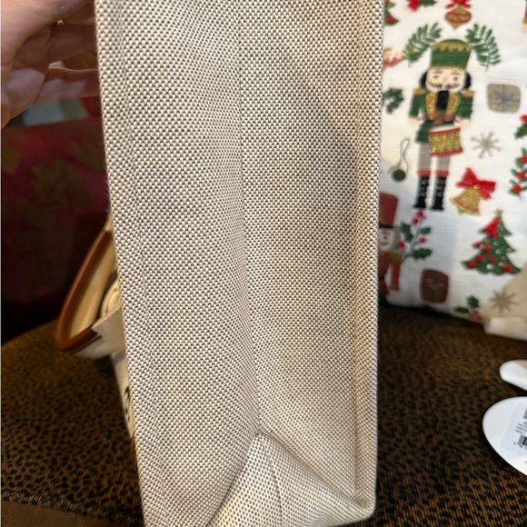 Chloe Medium Woody Tote Bag - Picture 6 of 10